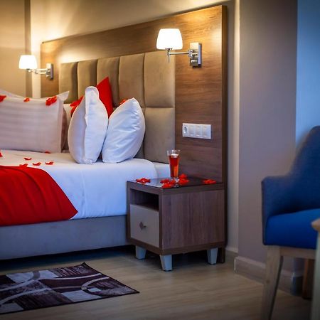 Bn Hotel Blída Kültér fotó